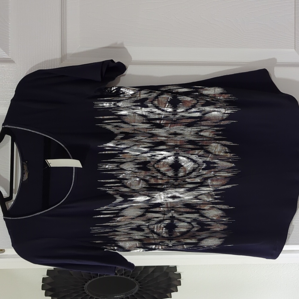 NWT VANILLA SUGAR BLACK WITH SILVER METALLIC DETAIL, SHORT SLEEVE, MEDIUM